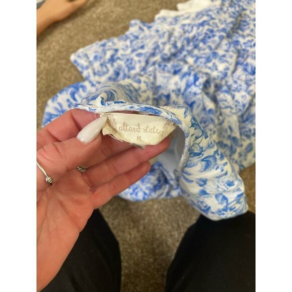 Altar'd State Flowy White & Blue trumpet sleeve V neck floral print SZ M casual - Picture 13 of 14